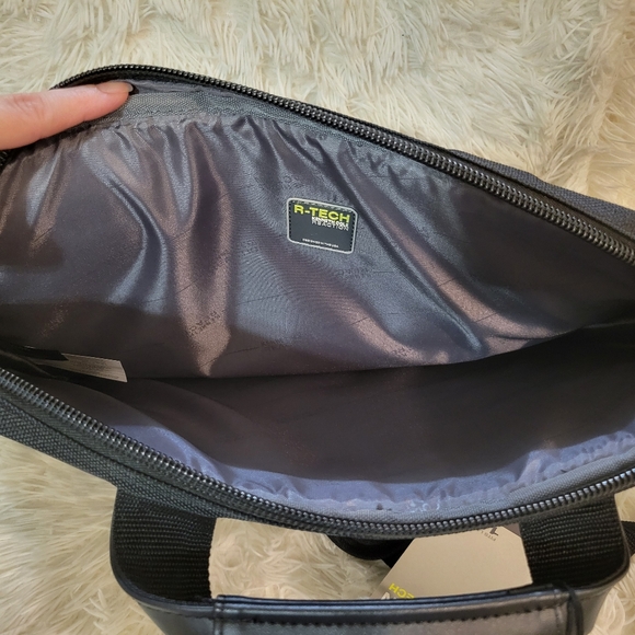 NWT Kenneth Cole Reaction R-Tech Black 15.6" Laptop Computer Case - Picture 2 of 5
